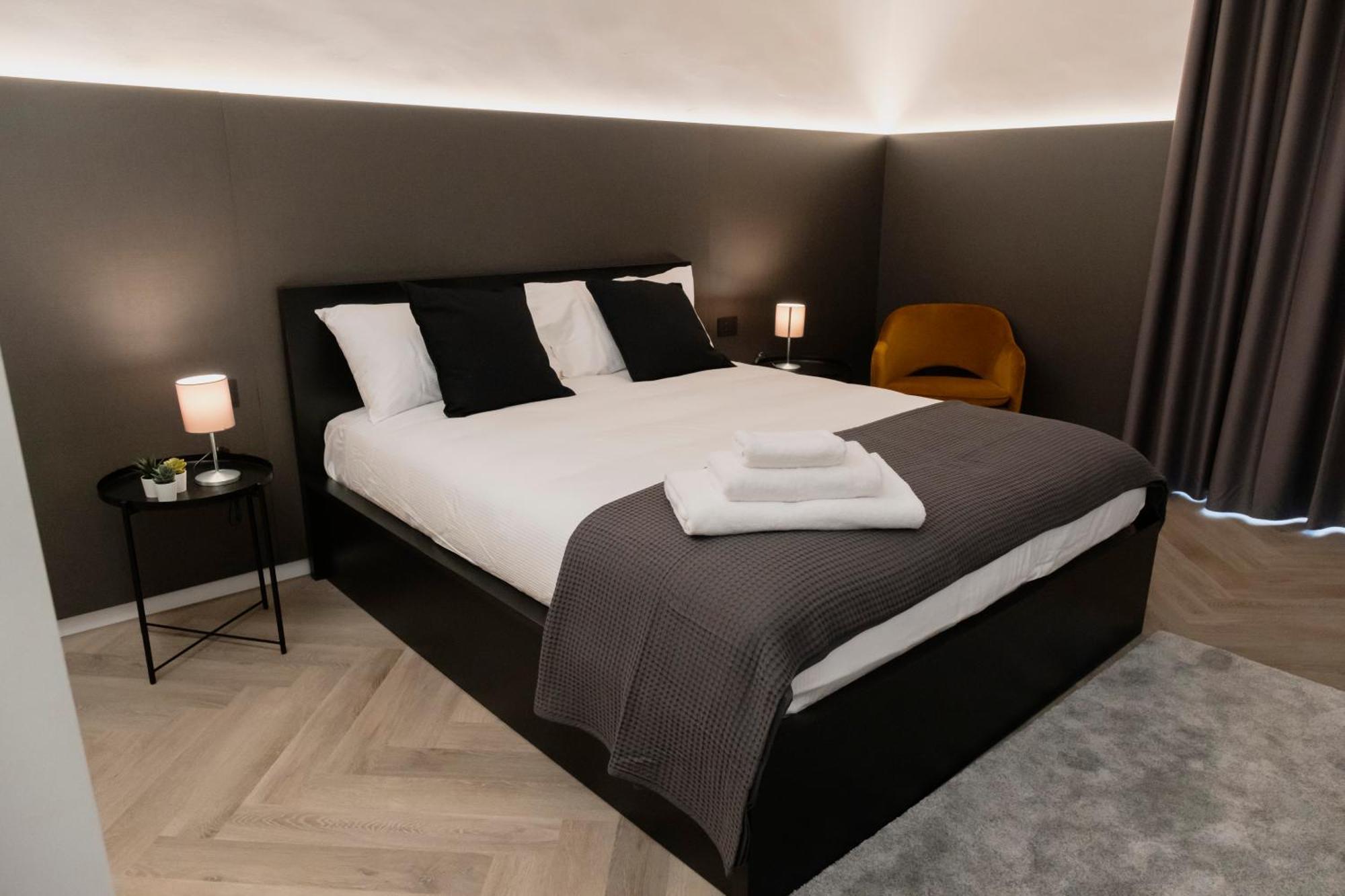 Barneys Design Apartment Taranto Dış mekan fotoğraf
